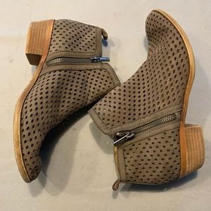 Lucky Brand ankle booties